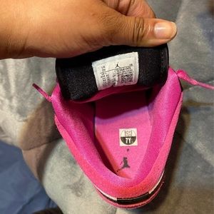 Jordan 1 low fuchsia pink